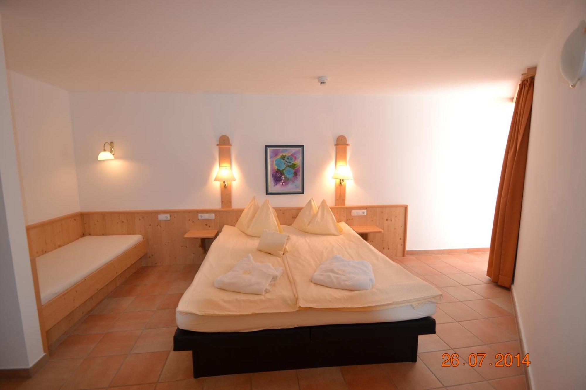 Appartement Hotel Sonneck Konigsleiten Bilik gambar