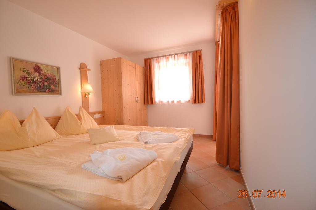 Appartement Hotel Sonneck Konigsleiten Bilik gambar