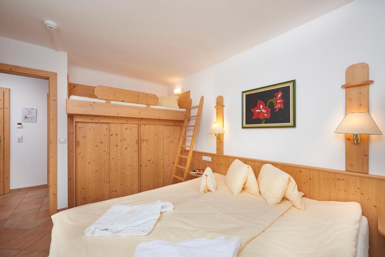 Appartement Hotel Sonneck Konigsleiten Luaran gambar